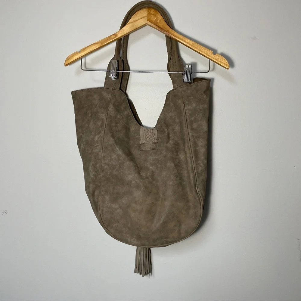 DV by‎ Dolce Vita Large Gray Taupe Fringe Hobo Bag